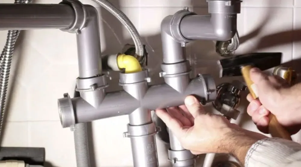 Emergency water heater service for homes in Eugene, MO by Aaron's Plumbing