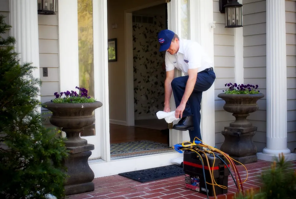 Emergency leak detection in Kansas City, MO by A.B. May Heating, A/C, Plumbing & Electrical