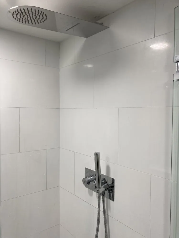 Slide of Abbotts Contracting