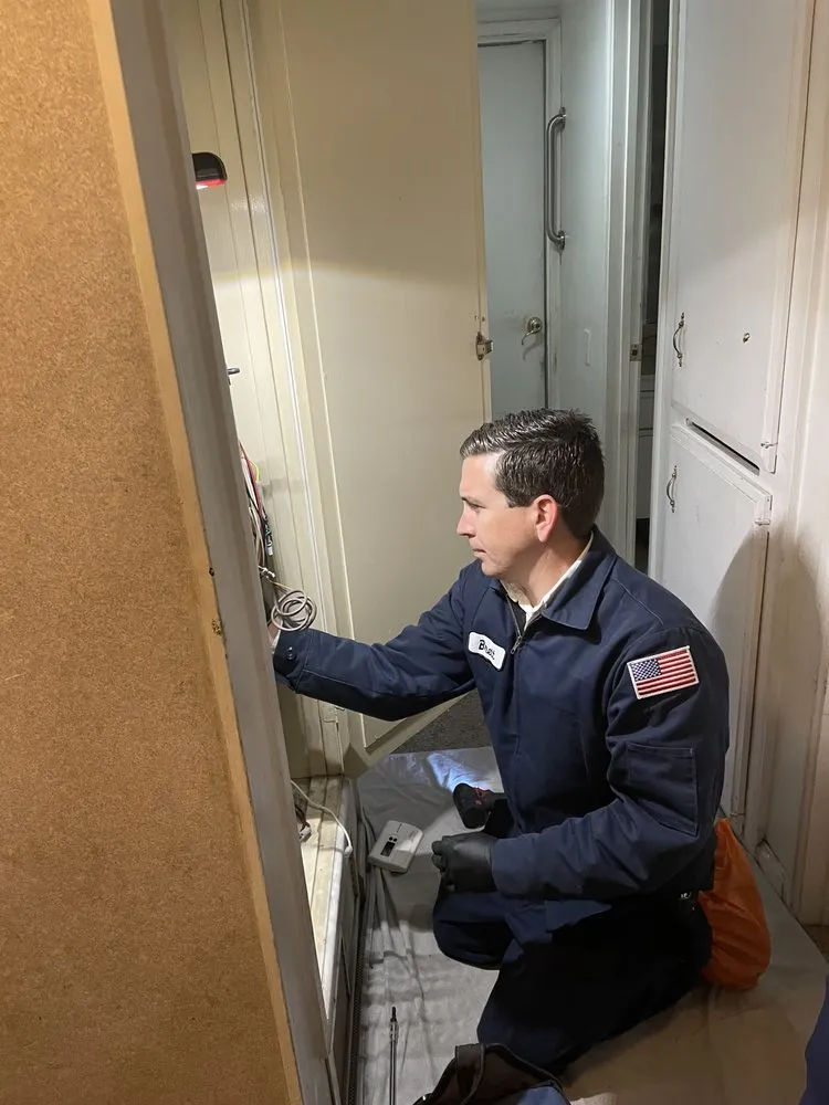 Slide of Absolute Airflow Air Conditioning, Heating and Plumbing