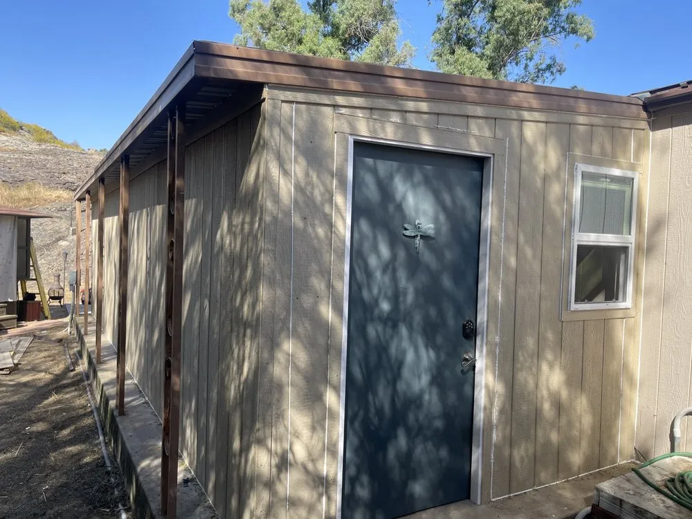 Slide of Absolutely Handy