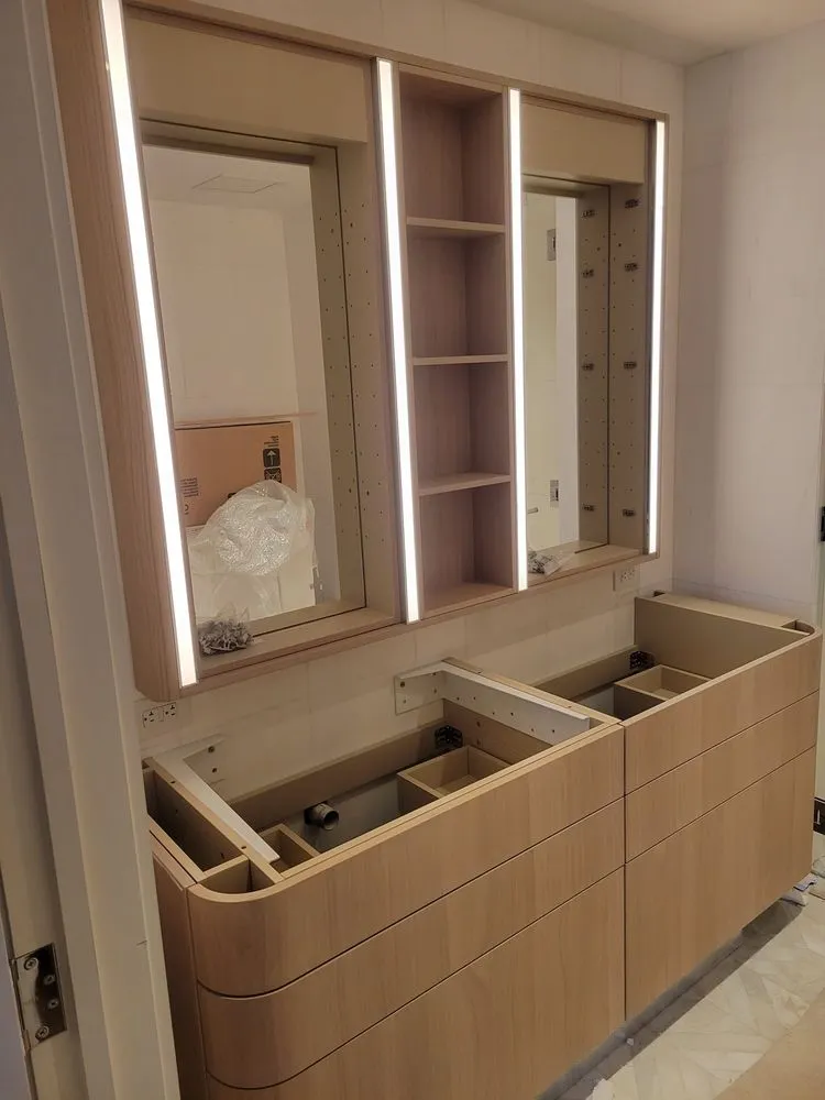 Slide of Acacia Remodeling