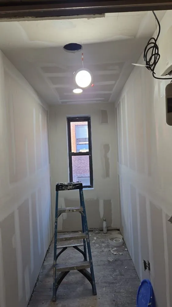 Slide of Acacia Remodeling