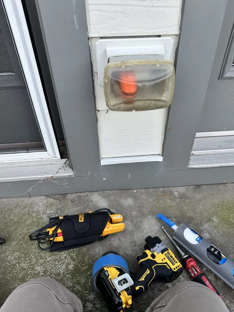 Slide of Acallaway Handyman