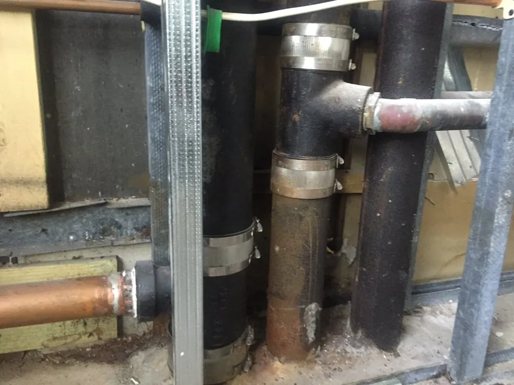 Slide of Acalsan S.A.S