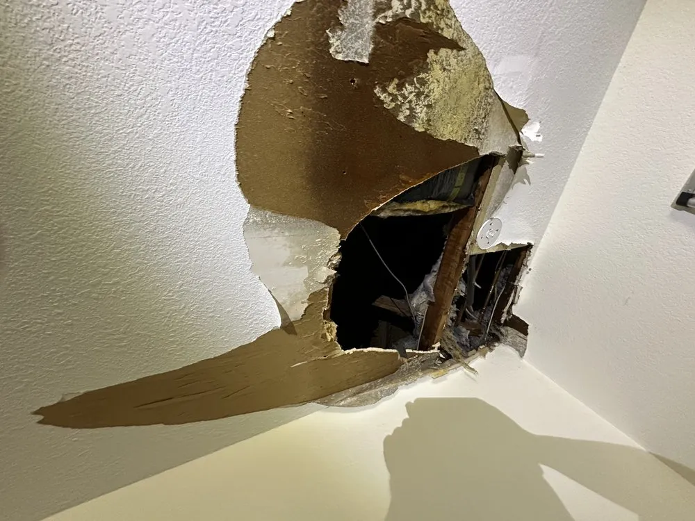 Slide of Acculine Leak Detection