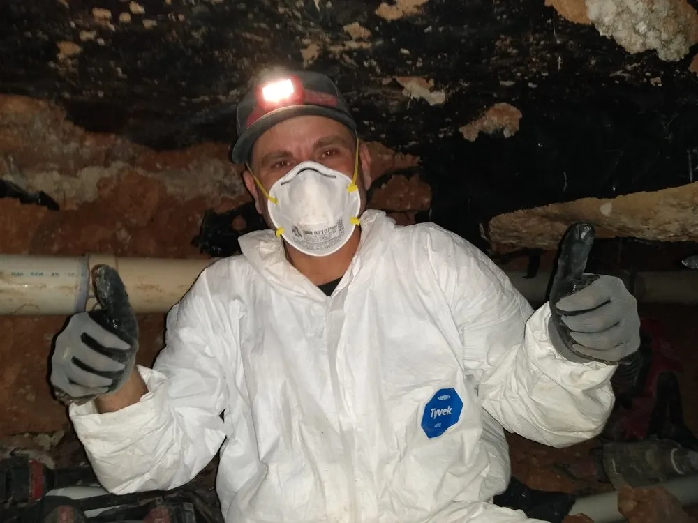 Slide of Accurate Leak and Line - San Antonio