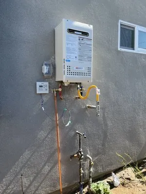 Accuright Plumbing Logo