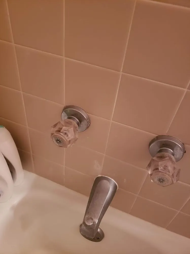 Slide of Ace Kolles Plumbing