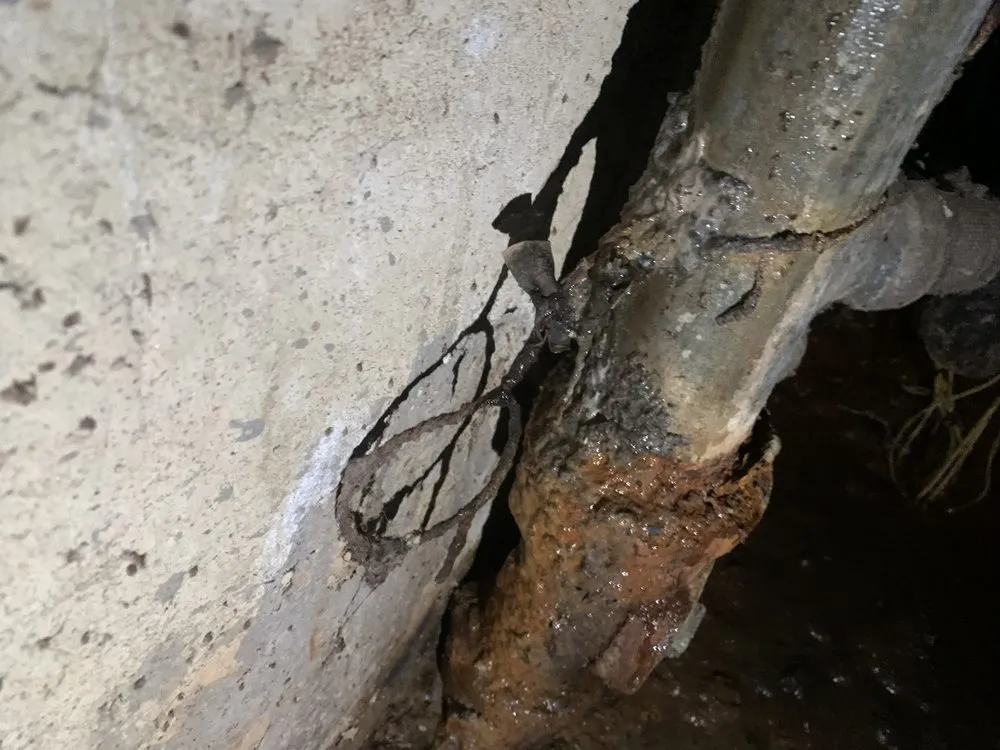 Slide of Acosta Sewer & Drain Cleaner