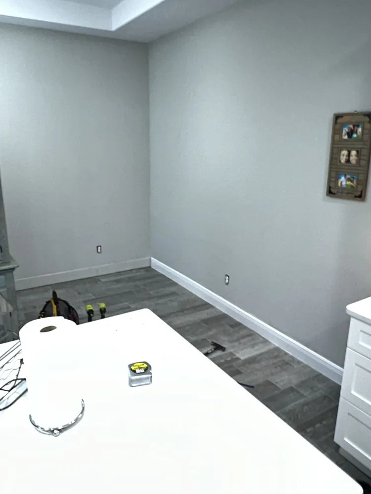 Slide of Action Handy Man