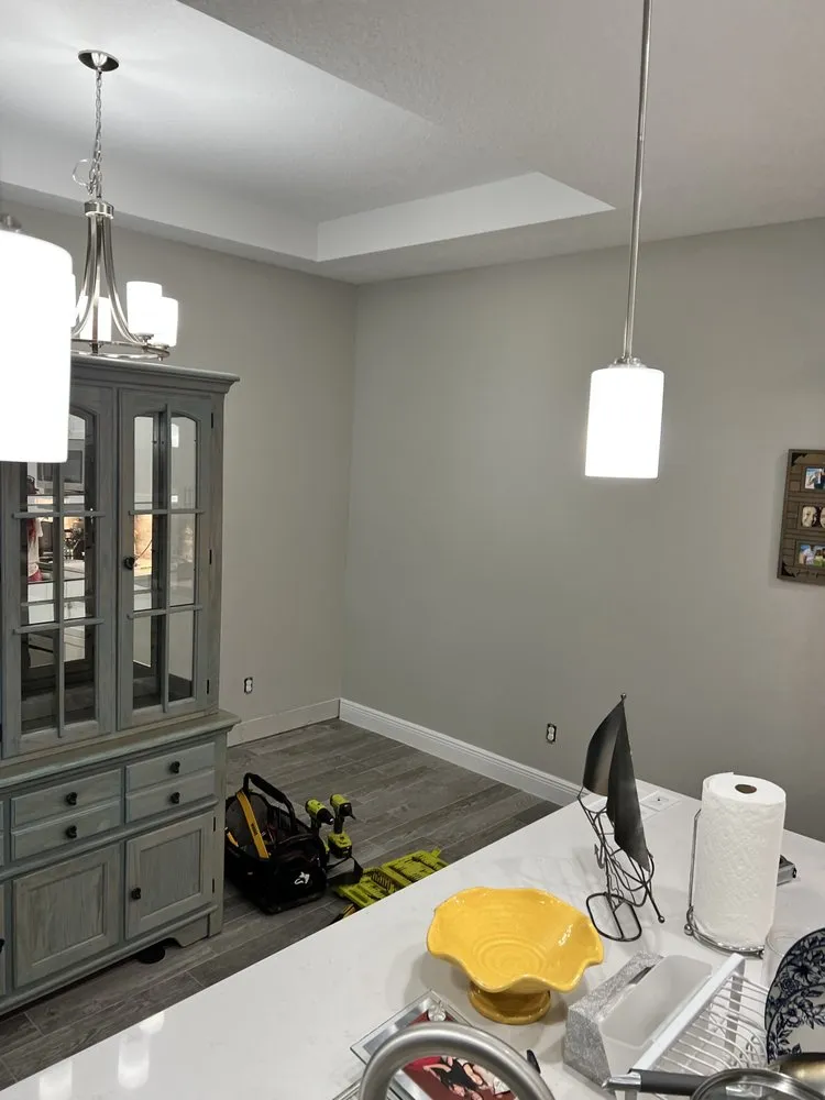 Slide of Action Handy Man