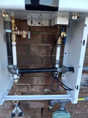 ADL remodeling and repair Logo