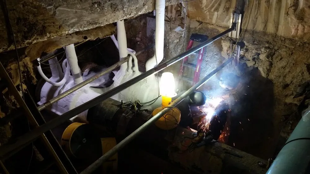 Slide of Advanced Flow Technologies