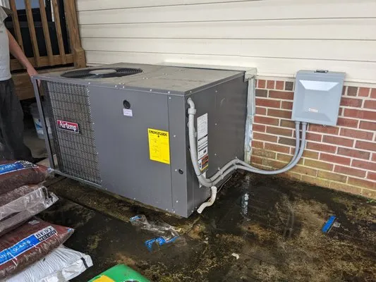 Advanced Modular Services Logo