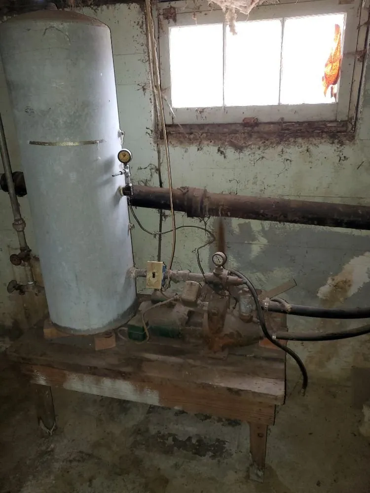 Emergency water heater service experts serving Bealeton, VA - Advanced Plumbing Solutions