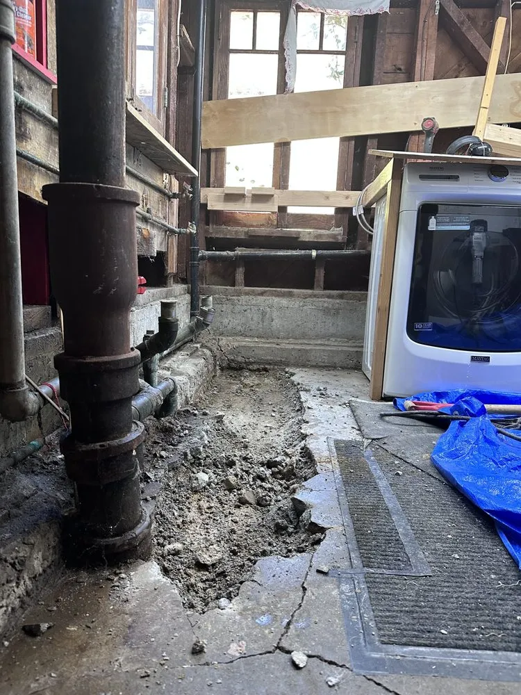 Professional drain cleaning for homes in Martinez, CA by Advanced Trenchless