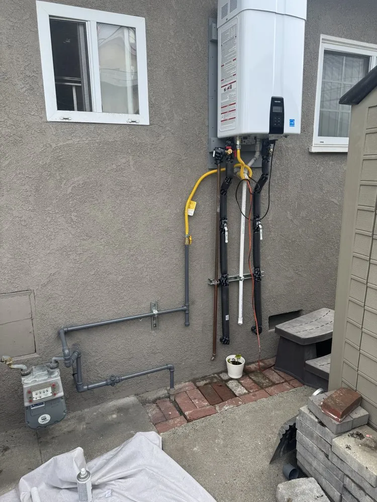 Slide of Advantage Plumbing & Drain