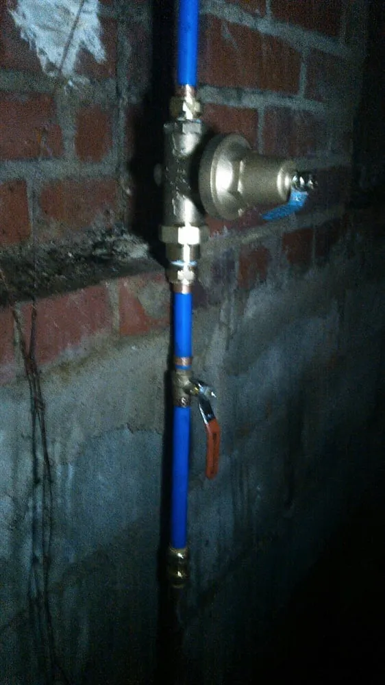 Slide of Advantage Plumbing & Drain
