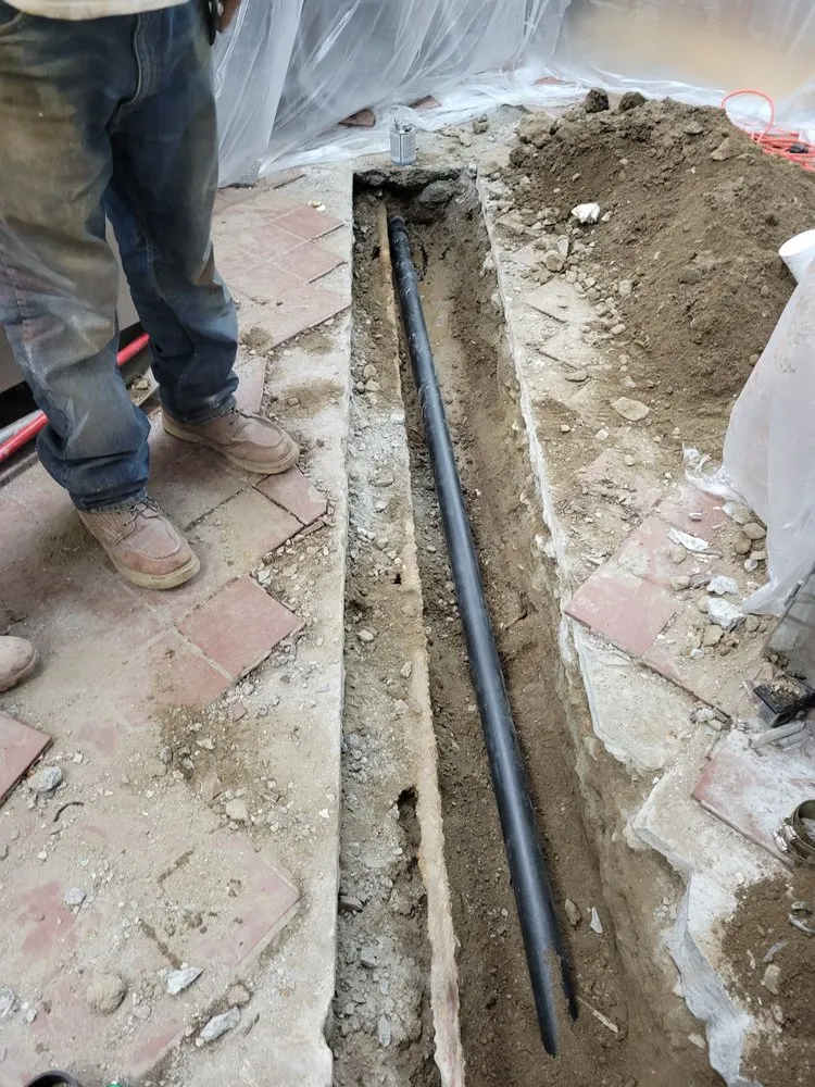 Slide of Advantage Plumbing Emergency