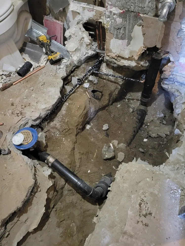 Slide of Advantage Plumbing Emergency