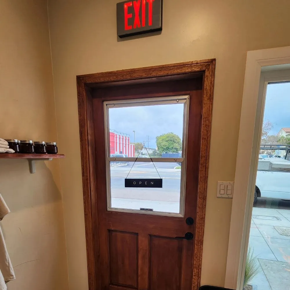 Slide of Aesthetic Construction and Remodels