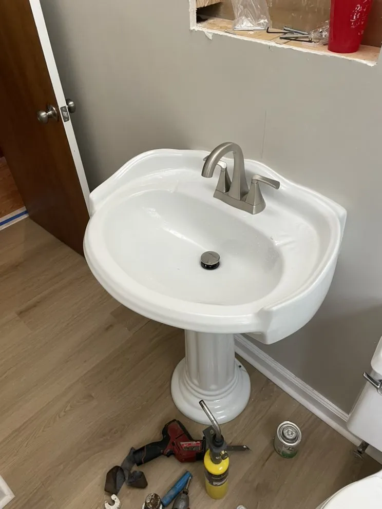 Expert pipe repair experts serving Annapolis, MD - Affordable Handyman Plumber
