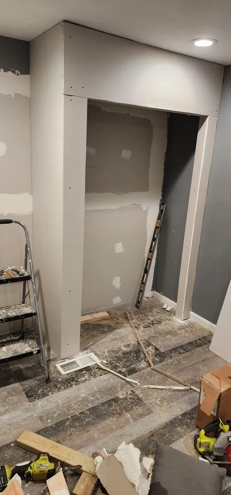 Emergency emergency plumbing in Flint, MI by Affordable Handyman with Experience