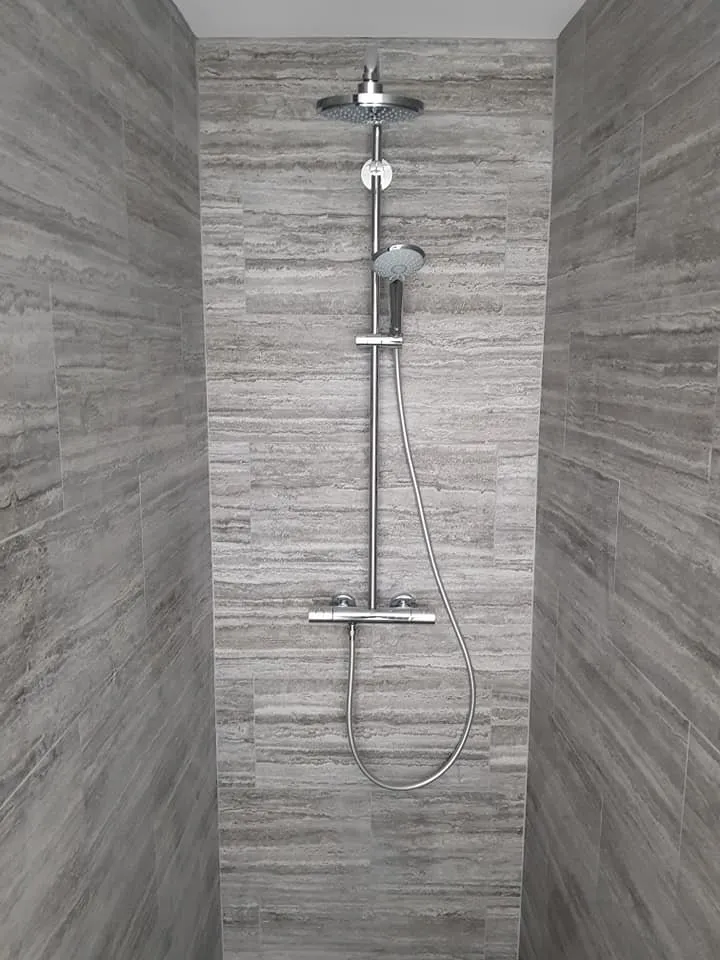 Slide of Agenda Emergency Plumber