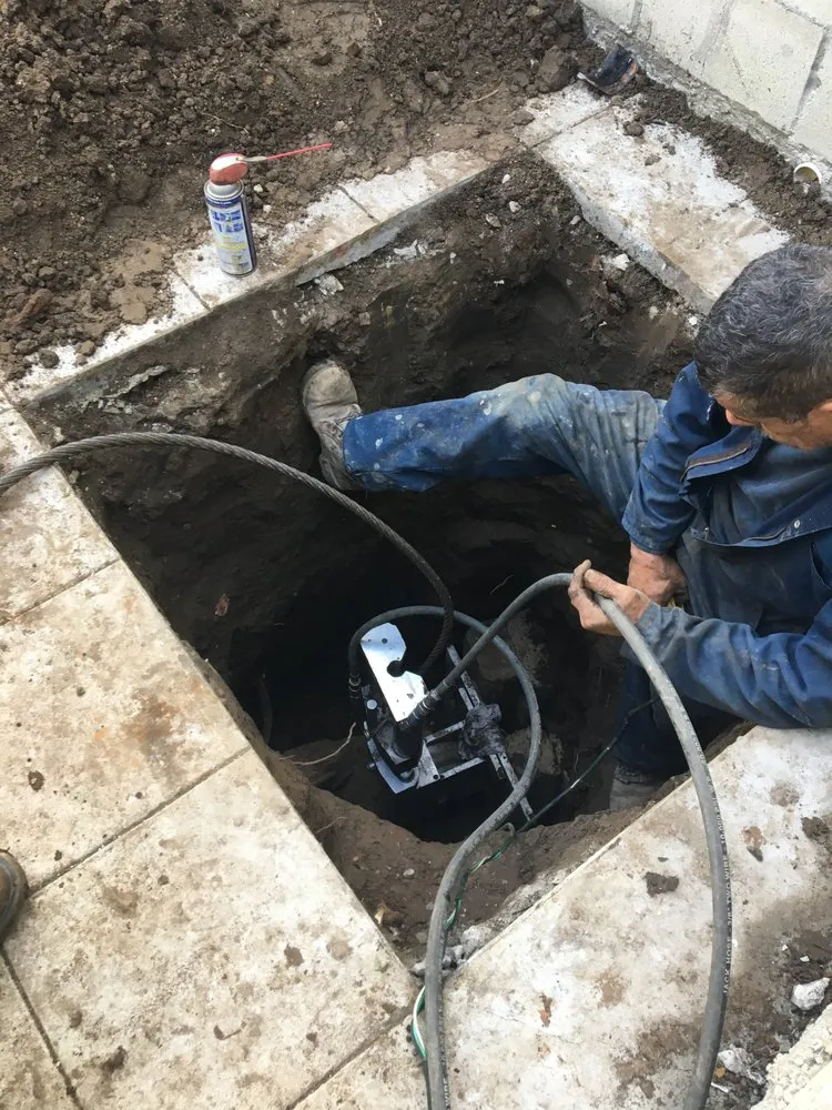 Slide of Agent Rooter Plumbing