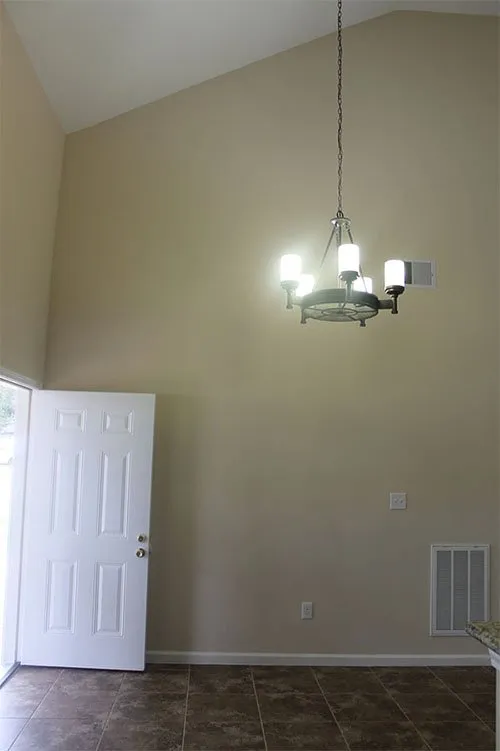 Slide of Aguilar Builders