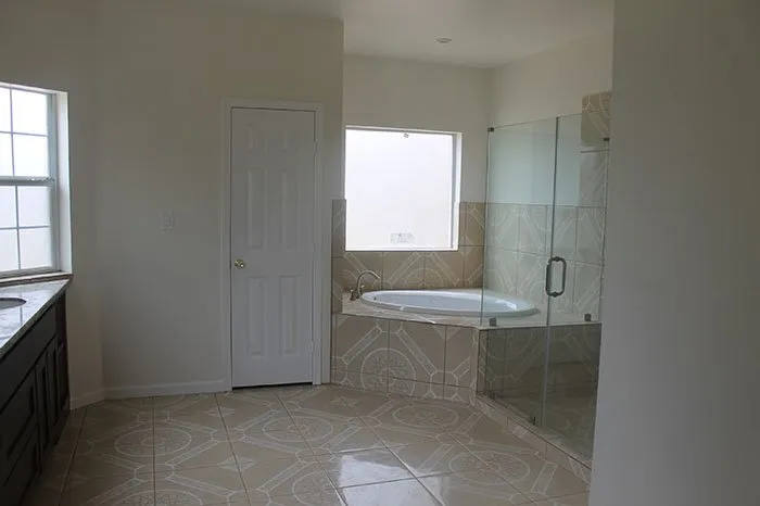 Slide of Aguilar Builders