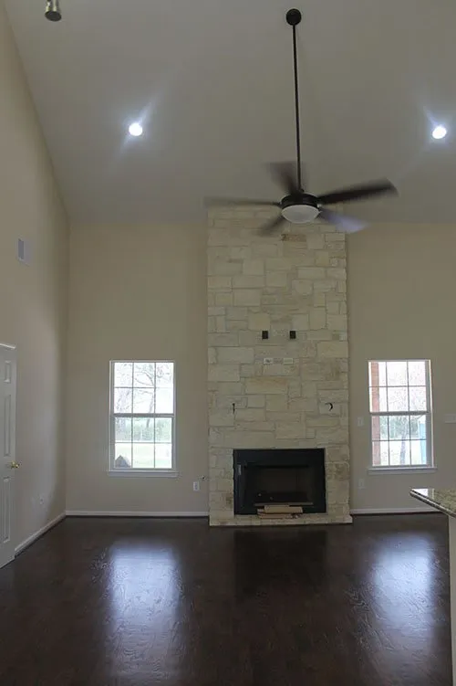 Slide of Aguilar Builders