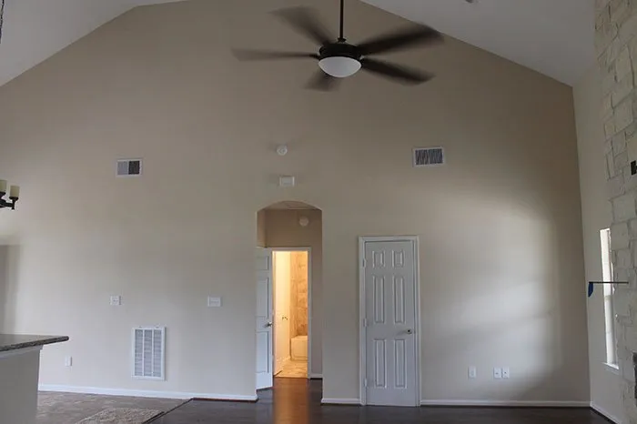 Slide of Aguilar Builders