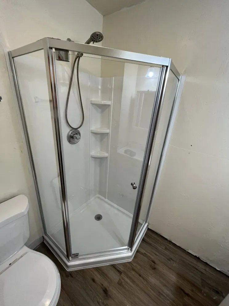 Slide of Aguilera Construction