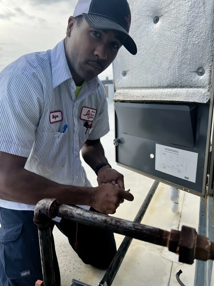 Slide of Airco Service