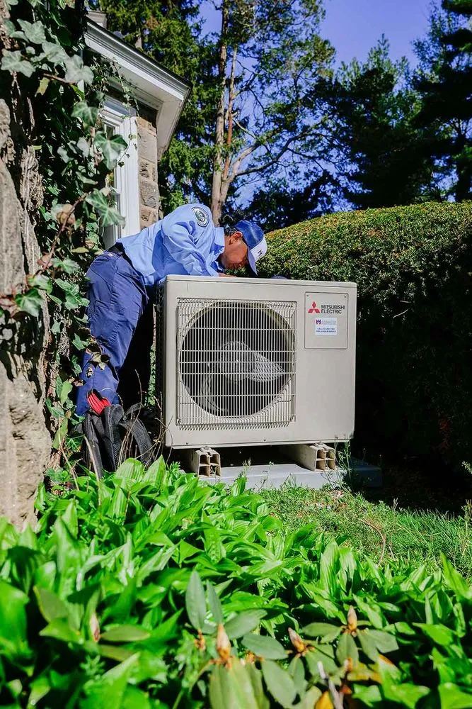 Slide of AirMaster Heating & Cooling Specialists