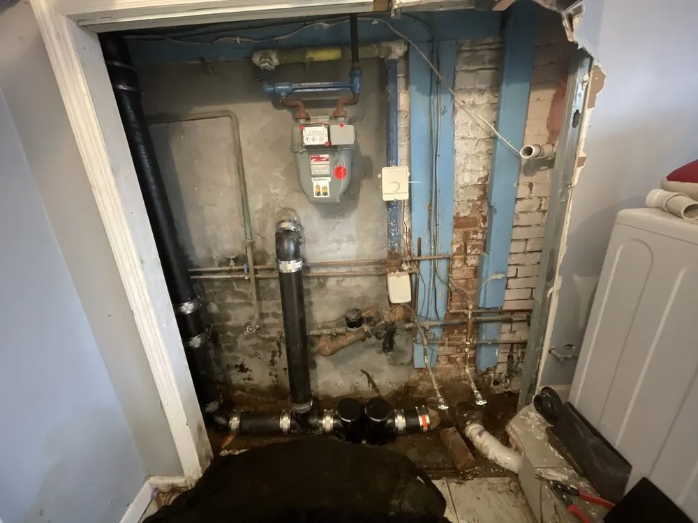 Quality emergency plumbing experts serving East Elmhurst, NY - AJ Plumbing