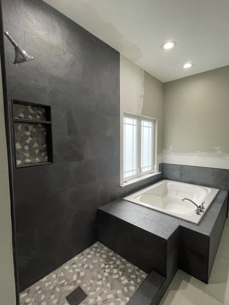 Slide of AJJ Contracting