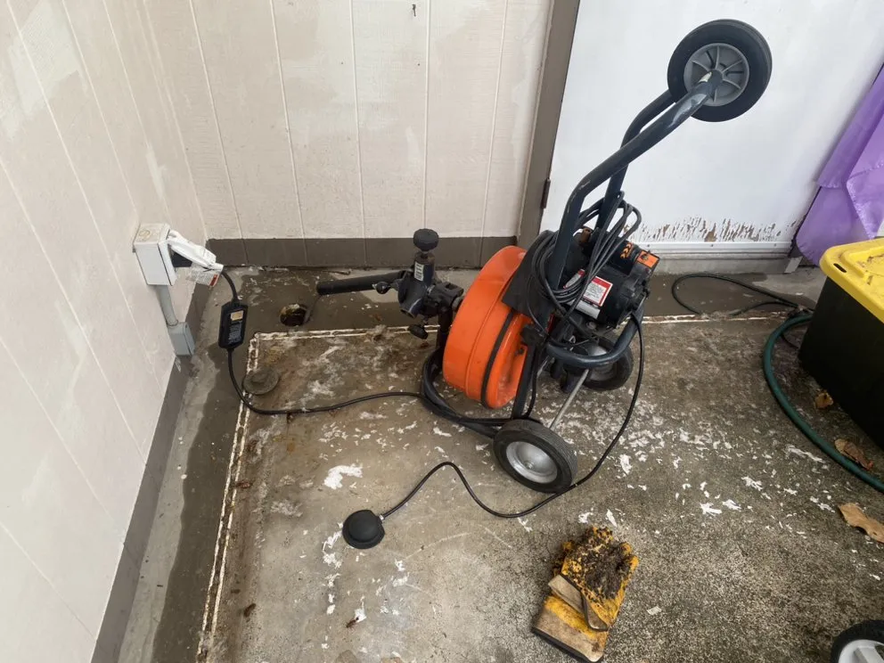 Slide of Akamai Drain Services