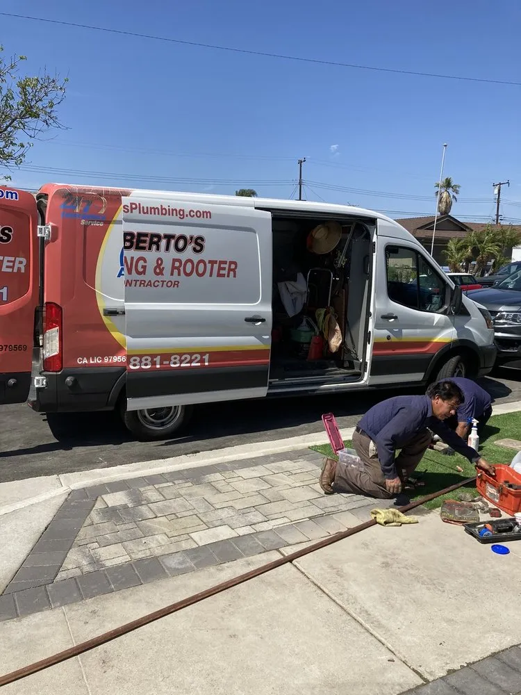 Slide of Alberto's Plumbing & Rooter