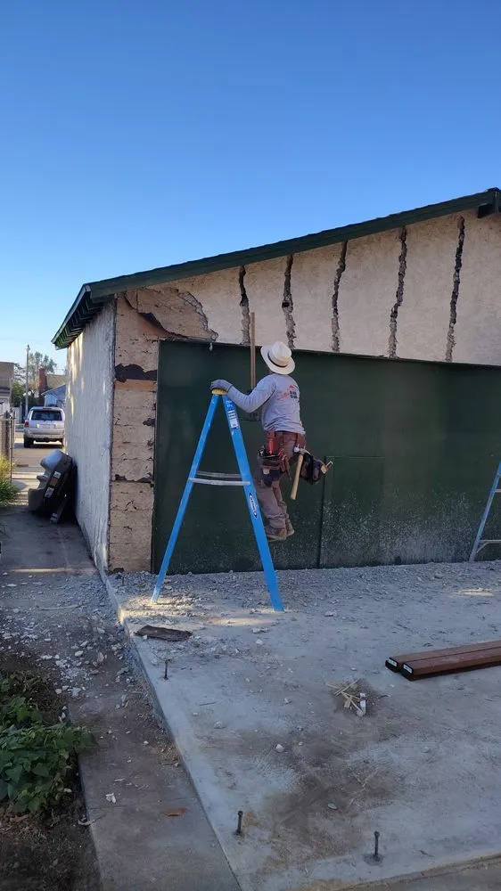 Slide of ALC Construcción