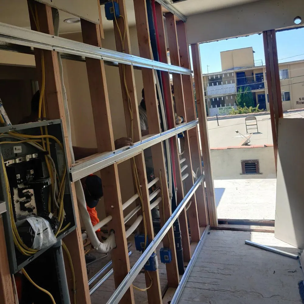 Slide of ALC Construcción