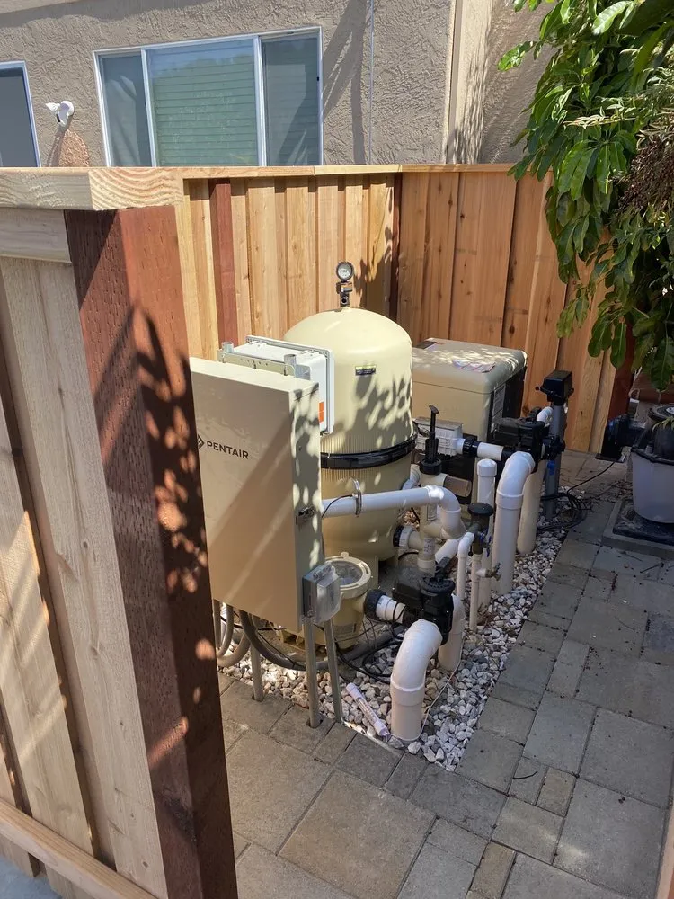 Slide of Alejandro Can Fix It