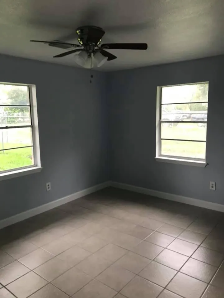 Slide of Alejandro Rivas Handyman