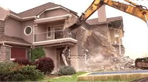 Slide of Alex Construction