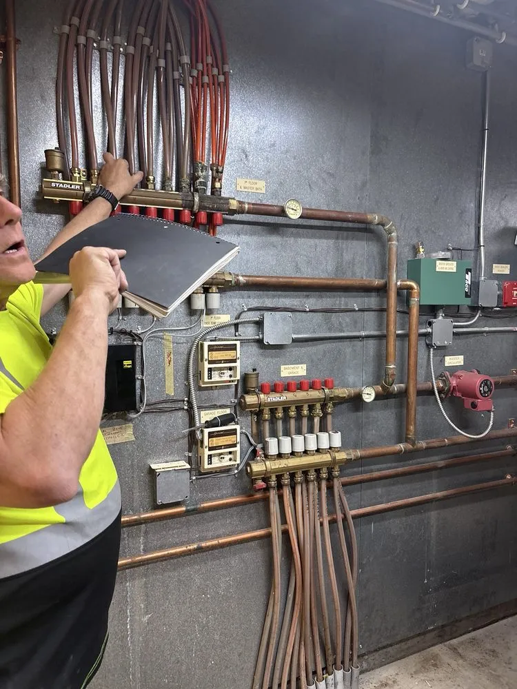 Slide of Alex Plumbing Service