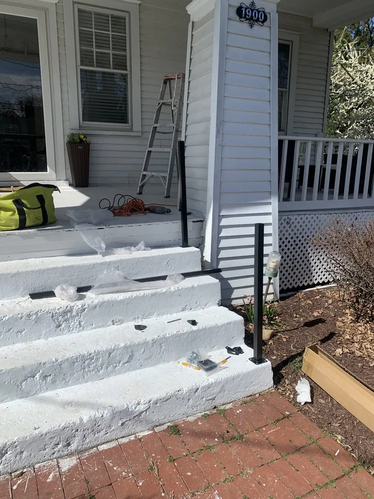 Slide of Ali Handyman