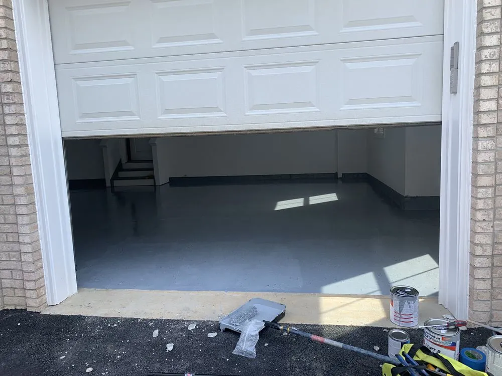 Slide of Ali Handyman