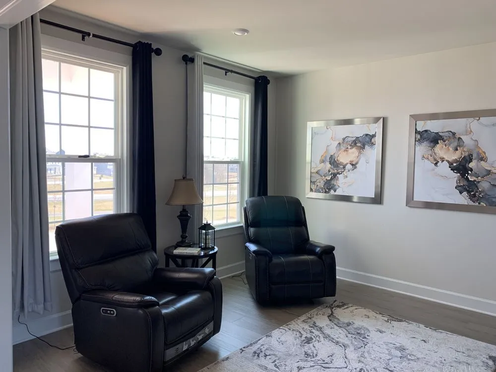 Slide of Ali Handyman